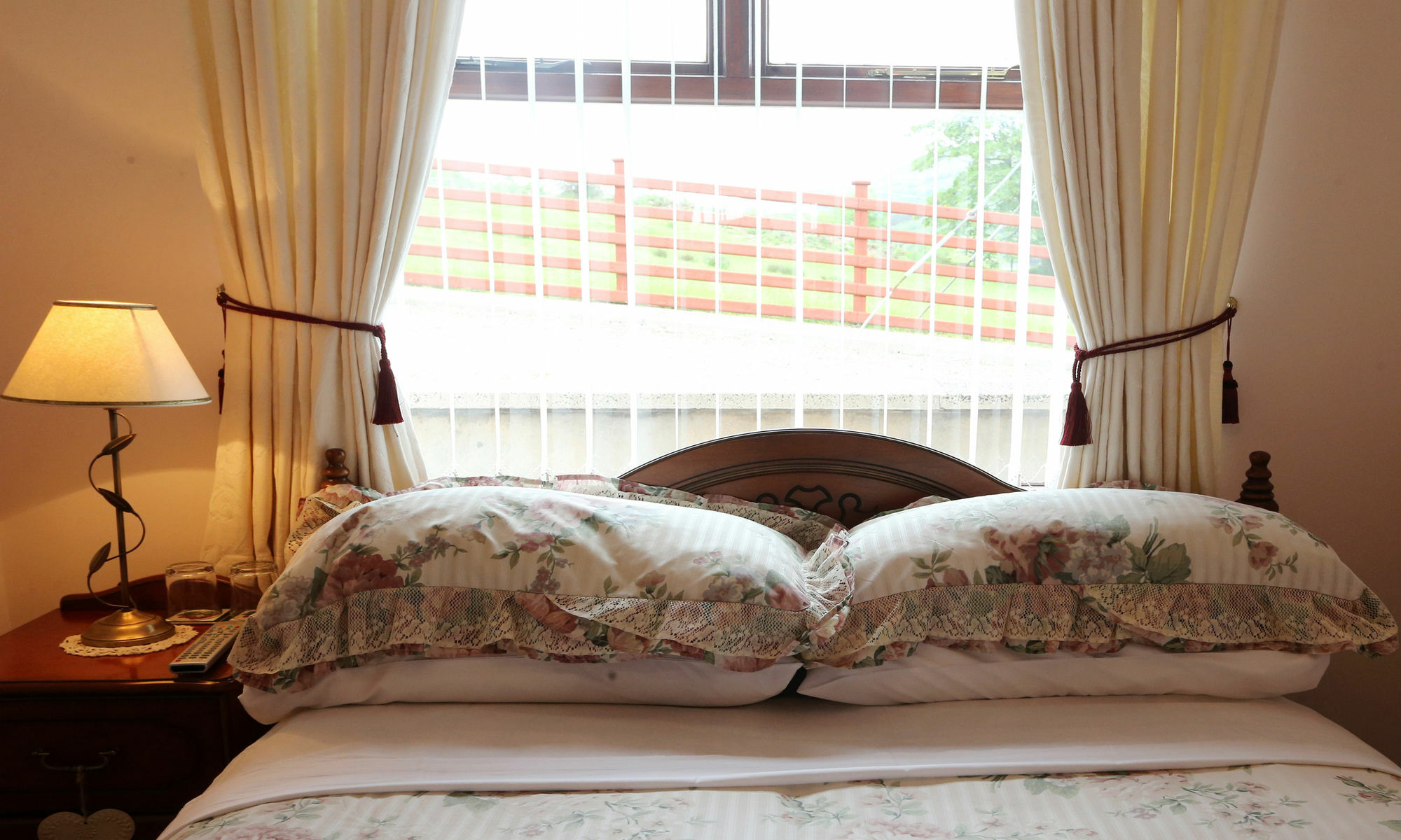 Sleepy Hollow B&B แบลลีมีนา ภายนอก รูปภาพ